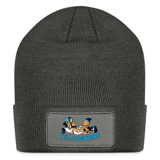 Patch Beanie - charcoal grey
